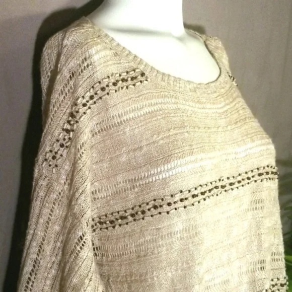 3/$25 Jones NY Beachy Crochet Top or cover up - Picture 2 of 11